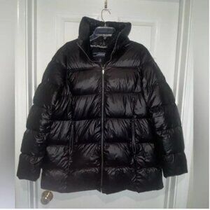 Lands’ End black nylon puffer jacket. Size L